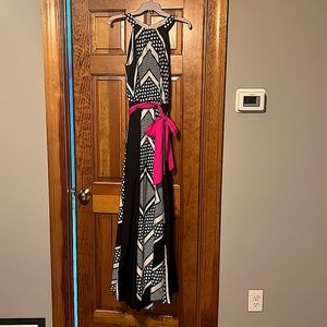 Eliza J Black and white geometric print dress with pink sash